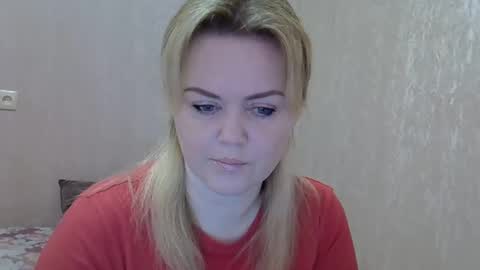 Snapshot of karennelsonx chatting on March 5, 10:33 am karennelsonx online show from March 5, 10:33 am