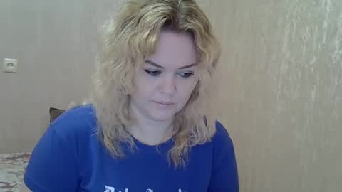 Snapshot of karennelsonx chatting on February 20, 9:22 am karennelsonx online show from February 20, 9:22 am