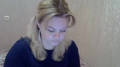 Snapshot of karennelsonx chatting on March 9, 1:04 pm karennelsonx online show from March 9, 1:04 pm