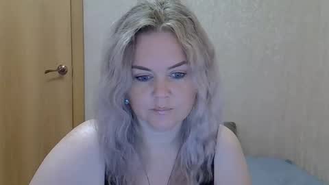 Snapshot of karennelsonx chatting on September 11, 1:34 pm karennelsonx online show from September 11, 1:34 pm