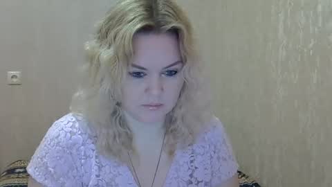 Snapshot of karennelsonx chatting on February 13, 12:00 pm karennelsonx online show from February 13, 12:00 pm
