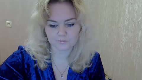 Snapshot of karennelsonx chatting on February 14, 12:47 pm karennelsonx online show from February 14, 12:47 pm