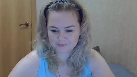 karennelsonx online show from December 2, 2:48 pm