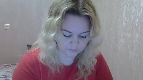 Snapshot of karennelsonx chatting on March 2, 5:25 pm karennelsonx online show from March 2, 5:25 pm