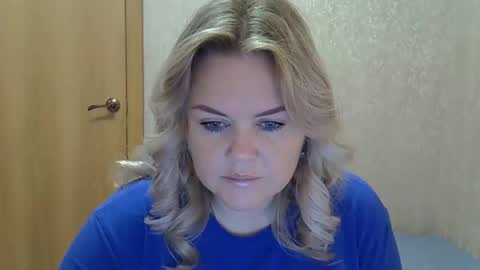 Snapshot of karennelsonx chatting on September 20, 2:20 pm karennelsonx online show from September 20, 2:20 pm