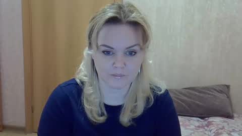 Snapshot of karennelsonx chatting on March 9, 4:11 pm karennelsonx online show from March 9, 4:11 pm