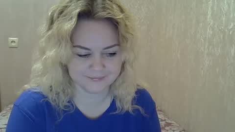 Snapshot of karennelsonx chatting on March 1, 4:22 pm karennelsonx online show from March 1, 4:22 pm