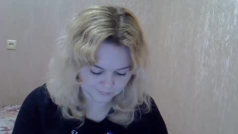 Snapshot of karennelsonx chatting on February 21, 5:09 pm karennelsonx online show from February 21, 5:09 pm