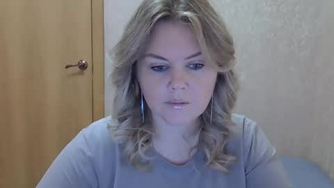 karennelsonx online show from November 11, 12:29 pm