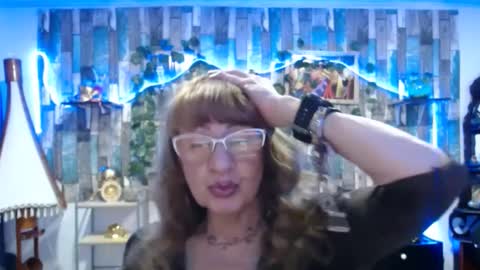 Snapshot of karima_sarabe chatting on February 27, 10:09 pm karima_sarabe online show from February 27, 10:09 pm