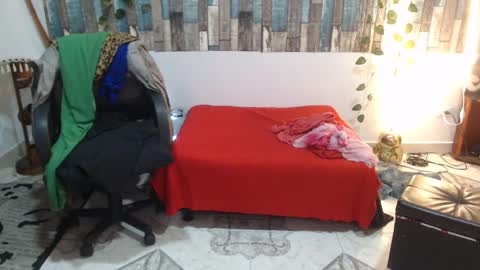 Snapshot of karima_sarabe chatting on October 10, 9:19 pm karima_sarabe online show from October 10, 9:19 pm