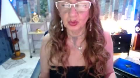 Snapshot of karima_sarabe chatting on February 22, 12:38 am karima_sarabe online show from February 22, 12:38 am