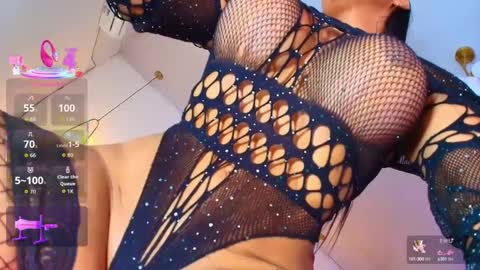 Snapshot of karina4squirt chatting on October 14, 4:32 pm karina4squirt online show from October 14, 4:32 pm