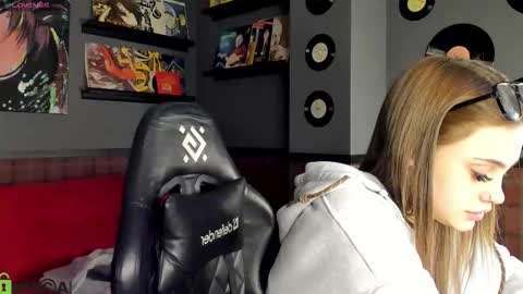 karina_broks online show from December 5, 9:19 am