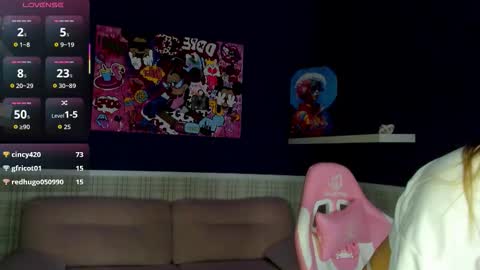 Snapshot of karina_broks chatting on October 17, 11:03 am karina_broks online show from October 17, 11:03 am