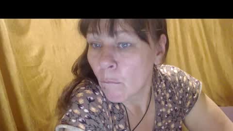 karina_ren__ online show from October 5, 2:13 pm