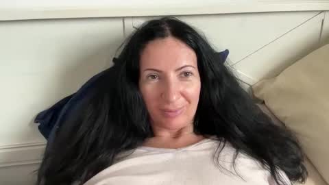 Karina online show from April 13, 1:04 pm