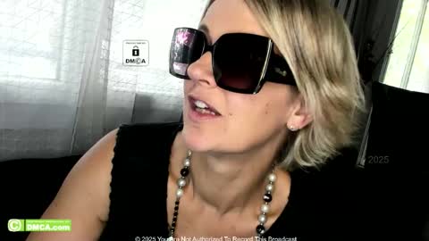 Snapshot of karinabrando chatting on September 23, 1:16 pm karinabrando online show from September 23, 1:16 pm