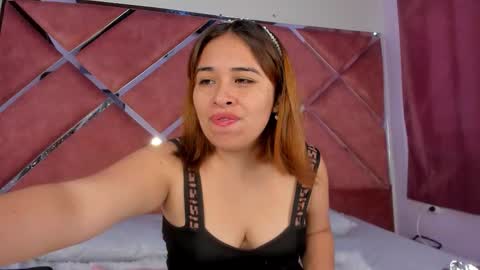 Snapshot of karinasanchezz chatting on October 2, 12:48 pm karinasanchezz online show from October 2, 12:48 pm