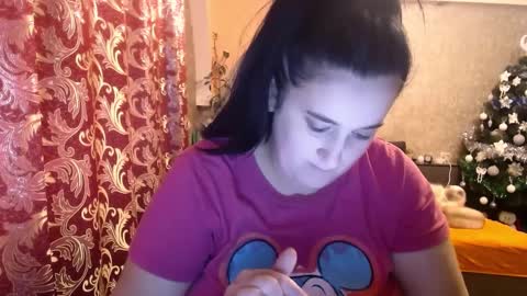 Snapshot of karinkabrunetka2 chatting on January 22, 11:45 am karinkabrunetka2 online show from January 22, 11:45 am