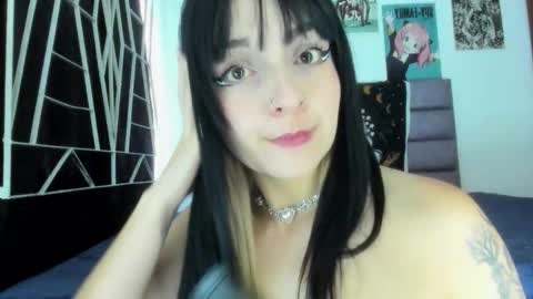 Snapshot of karinna__raven chatting on October 15, 9:26 pm KARINNA RAVEN online show from October 15, 9:26 pm