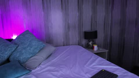 Karinna online show from December 28, 2:33 am