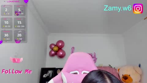 Snapshot of karla_cutee1 chatting on October 10, 7:03 am karla online show from October 10, 7:03 am