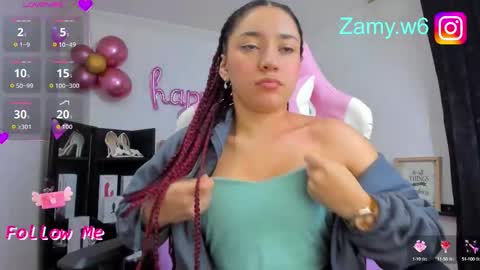 Snapshot of karla_cutee1 chatting on October 8, 5:46 am karla online show from October 8, 5:46 am