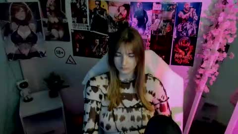 Karla online show from December 15, 1:29 pm