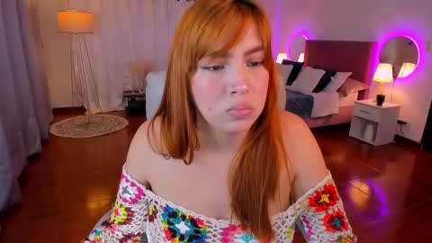 Snapshot of karla_hill_28 chatting on September 26, 4:31 am Karlita online show from September 26, 4:31 am