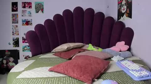 karen online show from February 19, 3:27 am