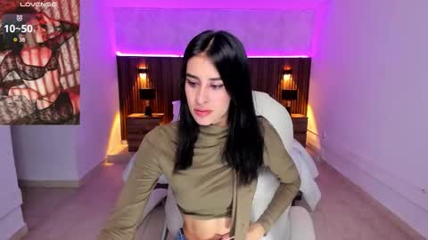 Karlaa  online show from November 12, 11:01 am