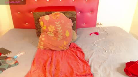 DAHIANA online show from January 12, 12:55 pm