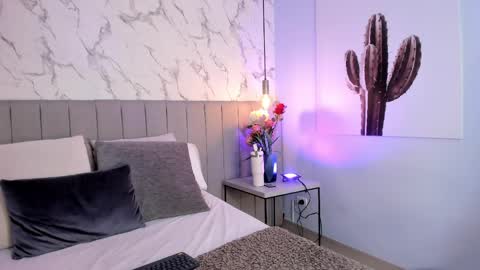 karlla_brown online show from March 26, 2:33 pm