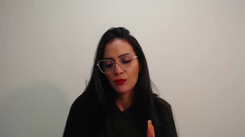 Snapshot of karlota_hank chatting on December 30, 3:03 am Karlis online show from December 30, 3:03 am