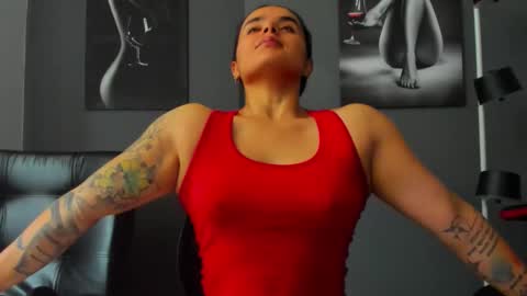   online show from November 27, 4:47 pm