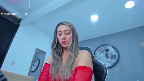 karlyy_ online show from November 7, 12:07 pm