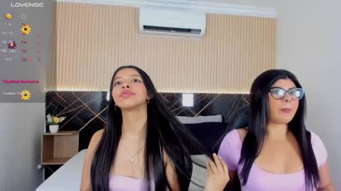 karol_cortes online show from March 15, 12:26 am