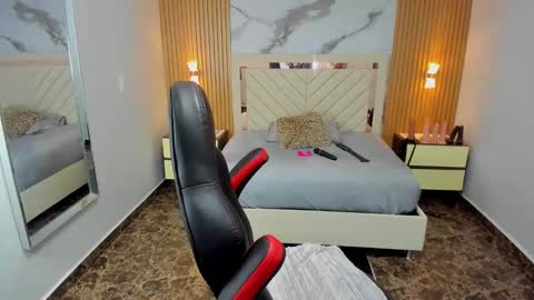 Karol and Luna online show from March 17, 8:03 pm