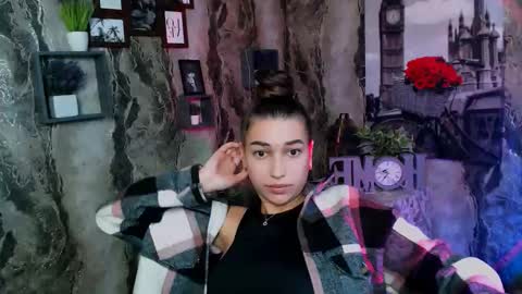 Karolina online show from October 28, 7:42 am