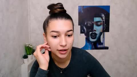 Karolina online show from November 19, 7:08 am