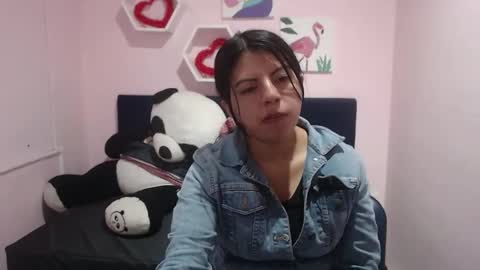 Snapshot of karolineburnx chatting on February 28, 3:37 am Isa online show from February 28, 3:37 am