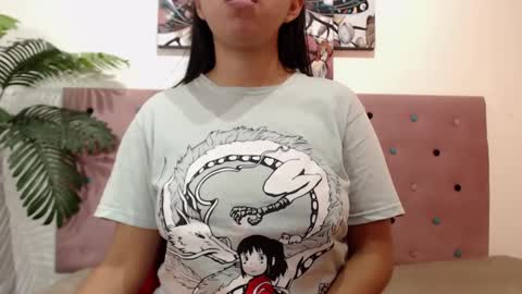 Snapshot of karolineburnx chatting on March 6, 2:51 pm Isa online show from March 6, 2:51 pm