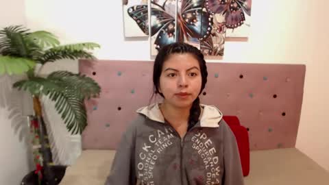 Snapshot of karolineburnx chatting on March 11, 10:18 am Isa online show from March 11, 10:18 am