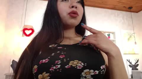 Snapshot of karolineburnx chatting on October 18, 5:22 am Isa online show from October 18, 5:22 am