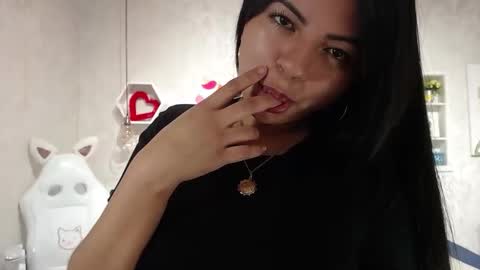 Snapshot of karolineburnx chatting on September 19, 4:38 am Isa online show from September 19, 4:38 am