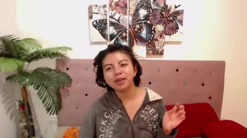 Snapshot of karolineburnx chatting on March 11, 7:14 am Isa online show from March 11, 7:14 am