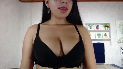 Snapshot of karolineburnx chatting on September 26, 6:10 am Isa online show from September 26, 6:10 am