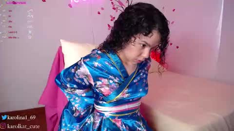 Snapshot of karolkat_1 chatting on February 12, 7:35 pm Karolina 3 online show from February 12, 7:35 pm