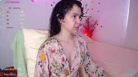 Snapshot of karolkat_1 chatting on March 9, 2:10 pm Karolina 3 online show from March 9, 2:10 pm